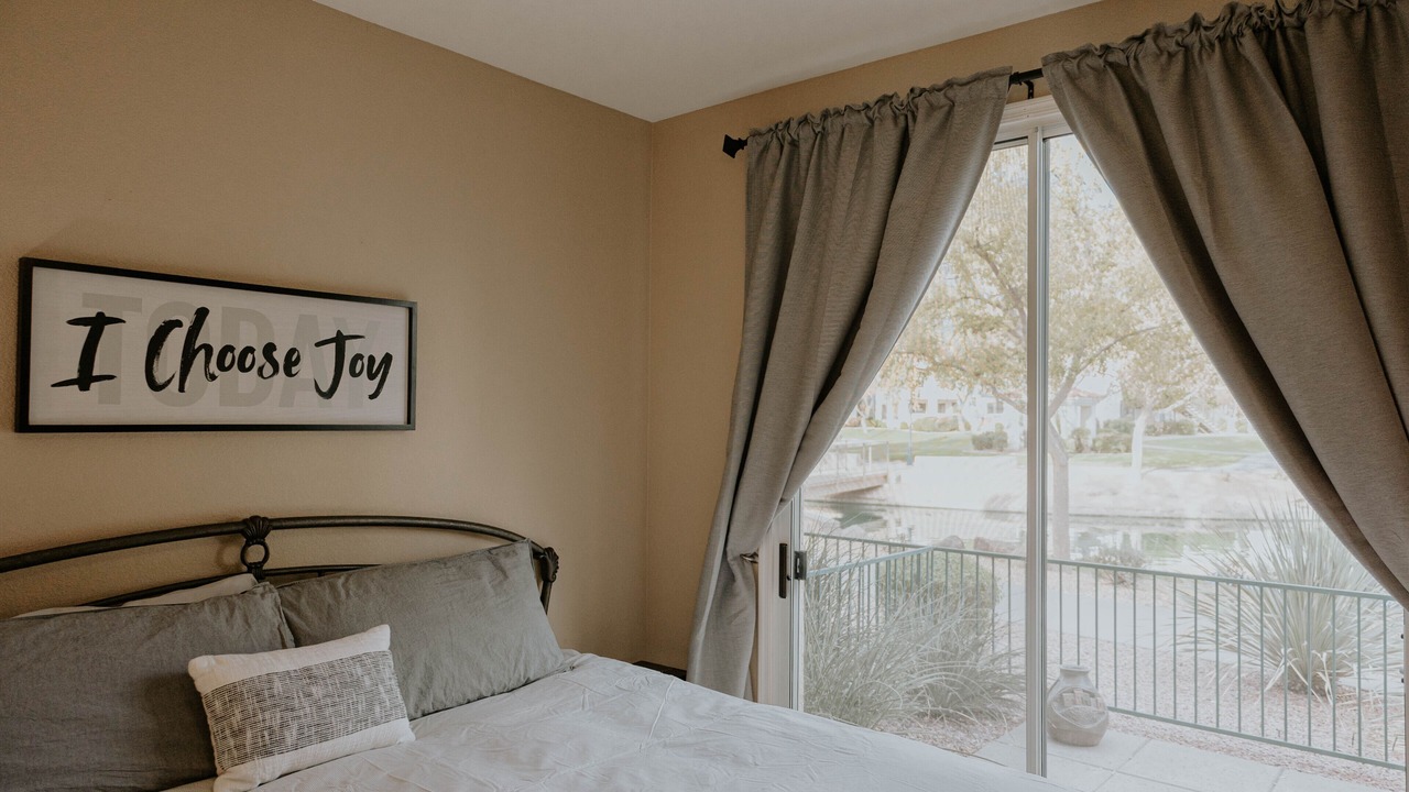 Photo of Bedroom in Superstition Lakes