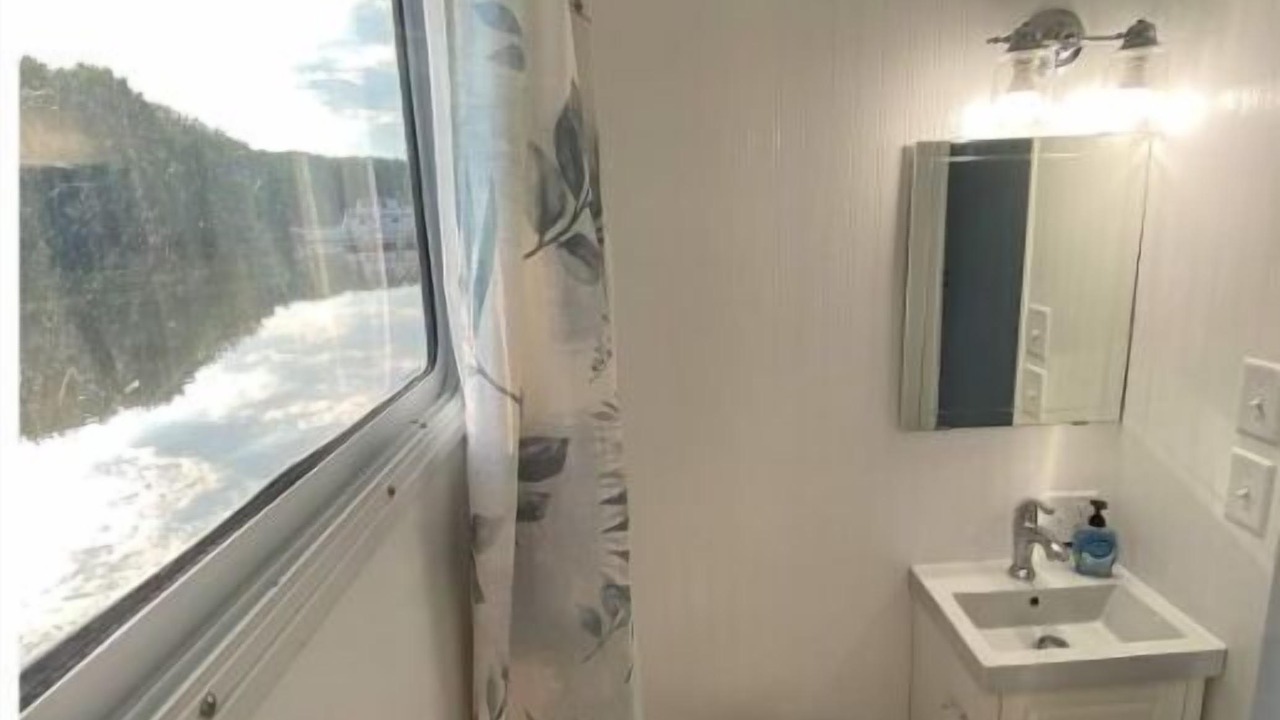Photo of Bathroom in East Dubuque