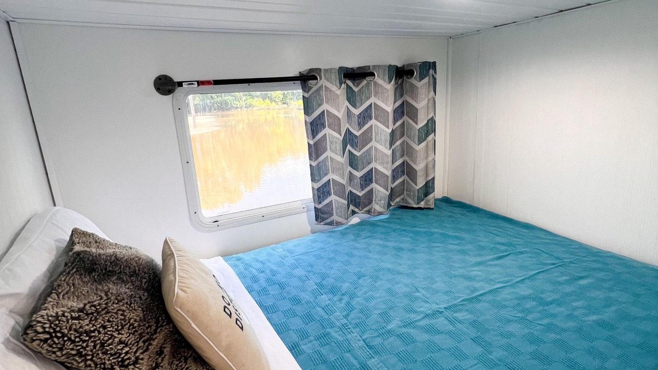 Photo of Bedroom in East Dubuque