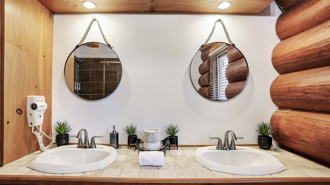 Photo of Bathroom in Lac Superieur Village