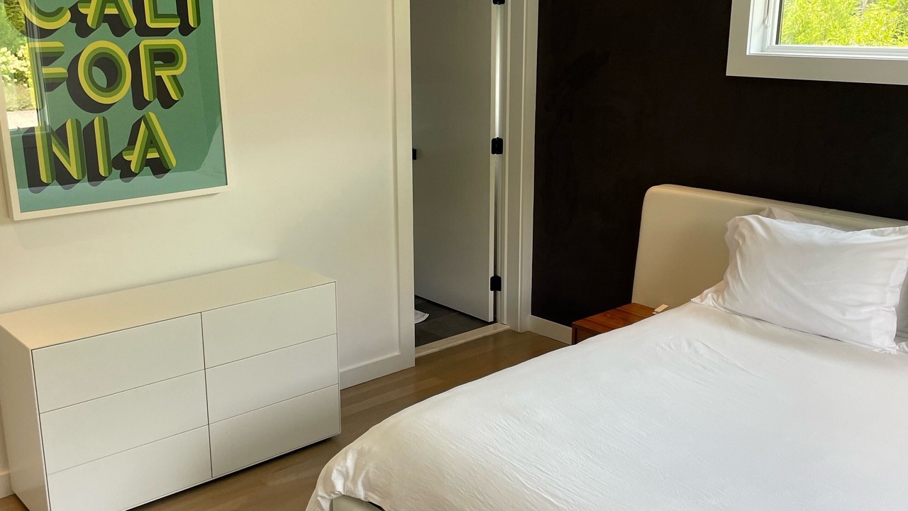 Photo of Bedroom in Amagansett North