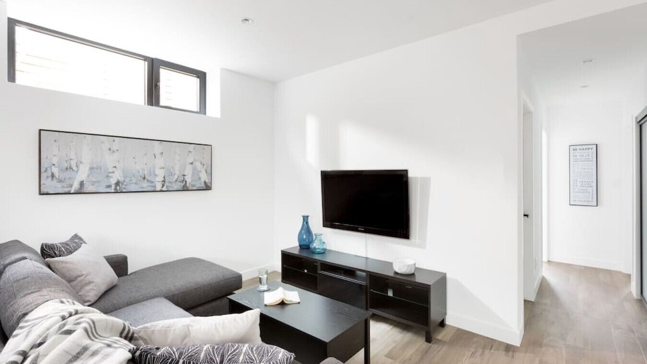 Photo of Livingroom in Arbutus Ridge