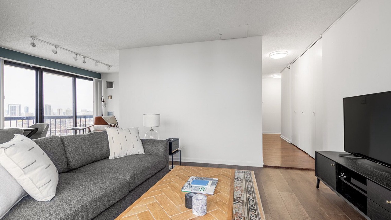 Photo of Livingroom in Rush and Division