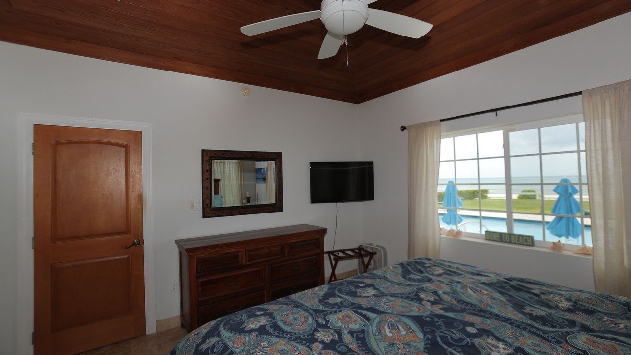 Photo of Bedroom in Cockburn Town