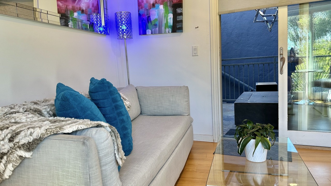 Photo of Livingroom in Eureka Valley