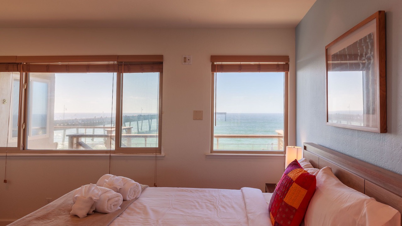 Photo of Bedroom in Pacifica