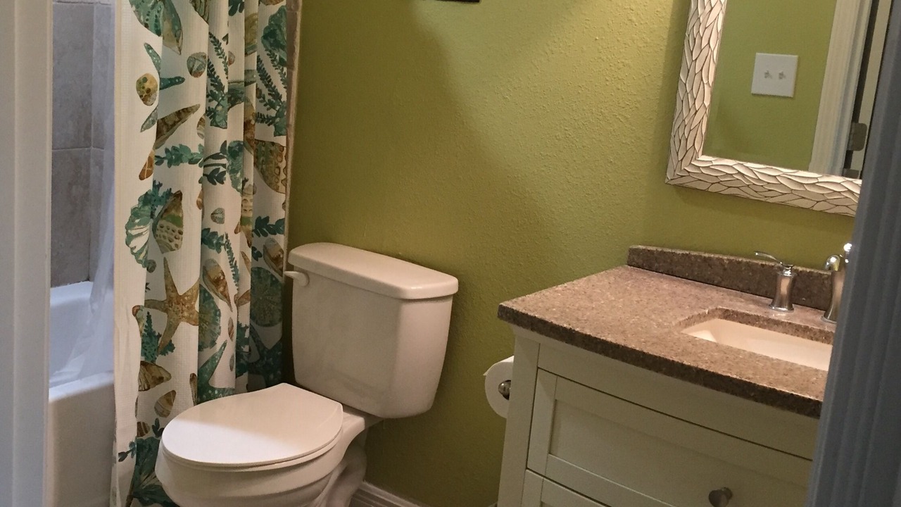 Photo of Bathroom in Hackberry