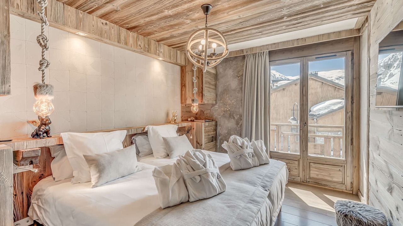 Photo of Bedroom in Les Almes