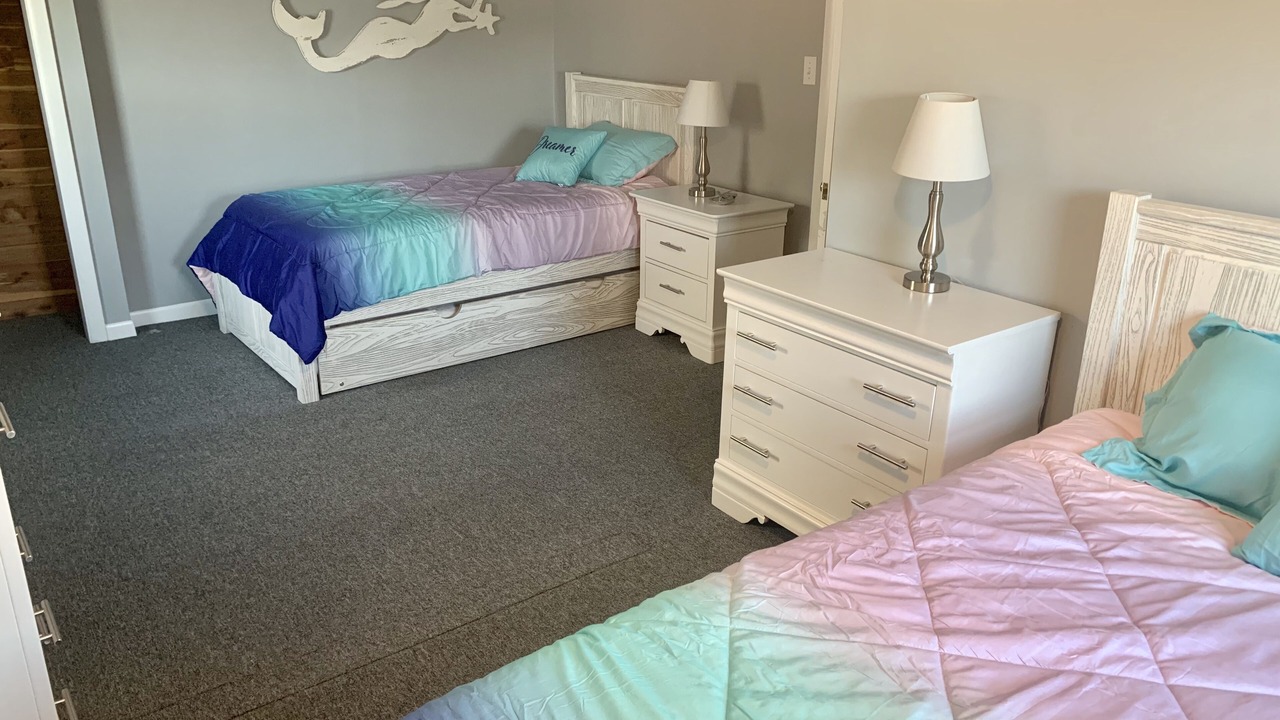 Photo of Bedroom in Westbrook Center