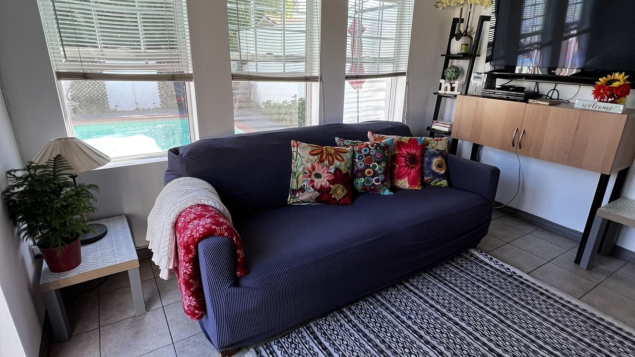 Photo of Livingroom in Burbank