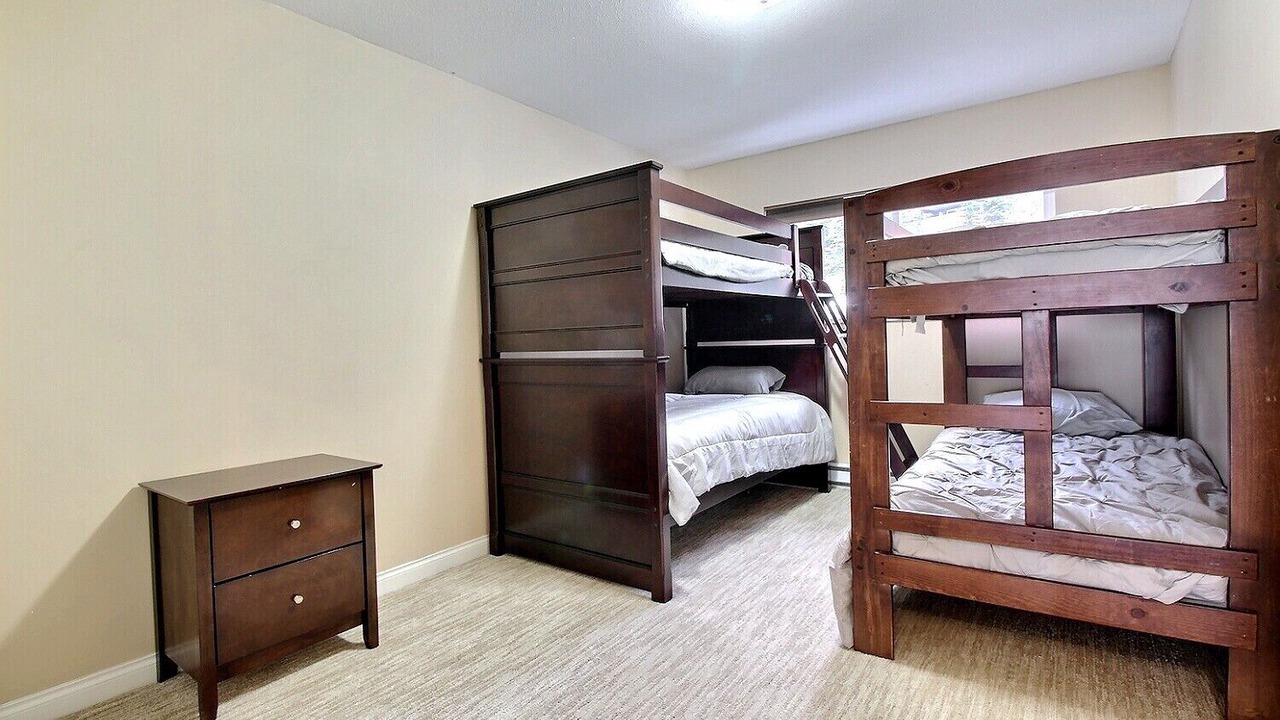 Photo of Bedroom in Snow Pine Estates