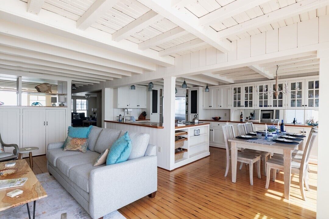 Photo of Livingroom in Westbrook Center