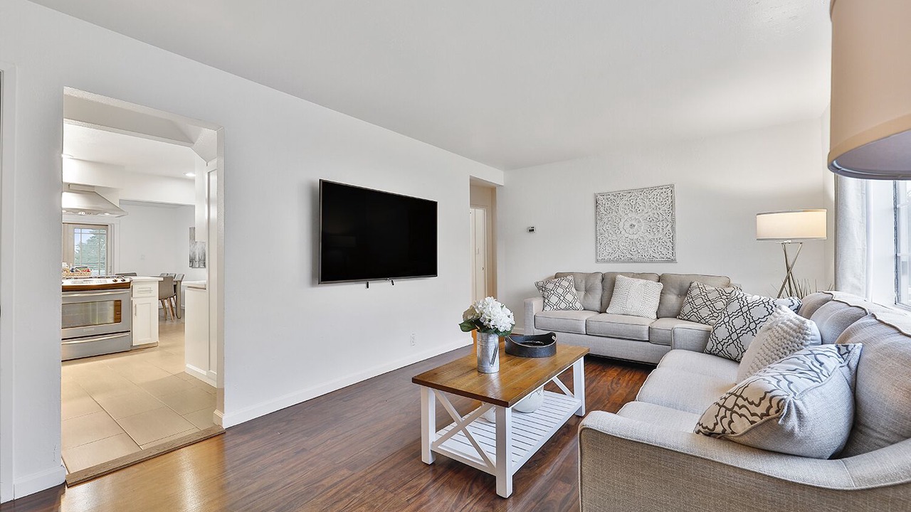 Photo of Livingroom in South San Francisco