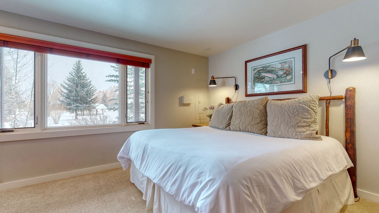Photo of Bedroom in Jackson