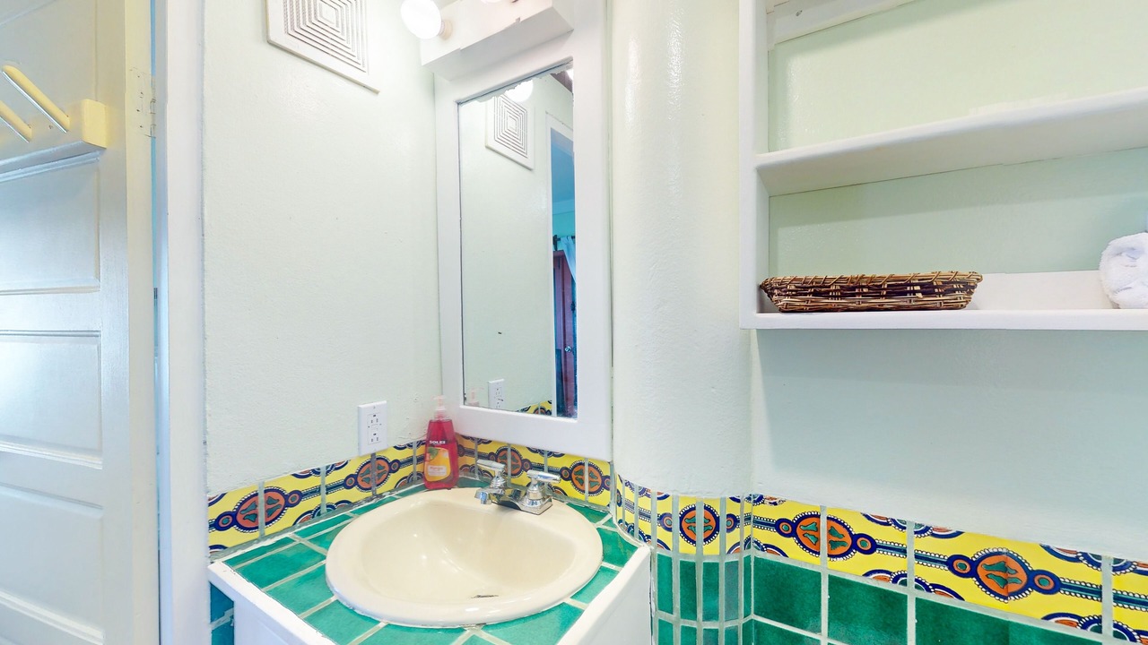 Photo of Bathroom in Placencia