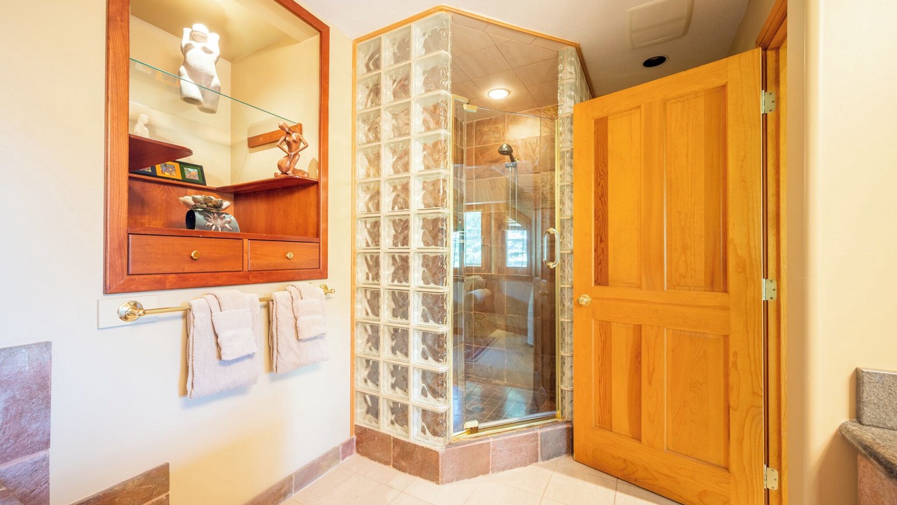 Photo of Bathroom in Nicklaus North