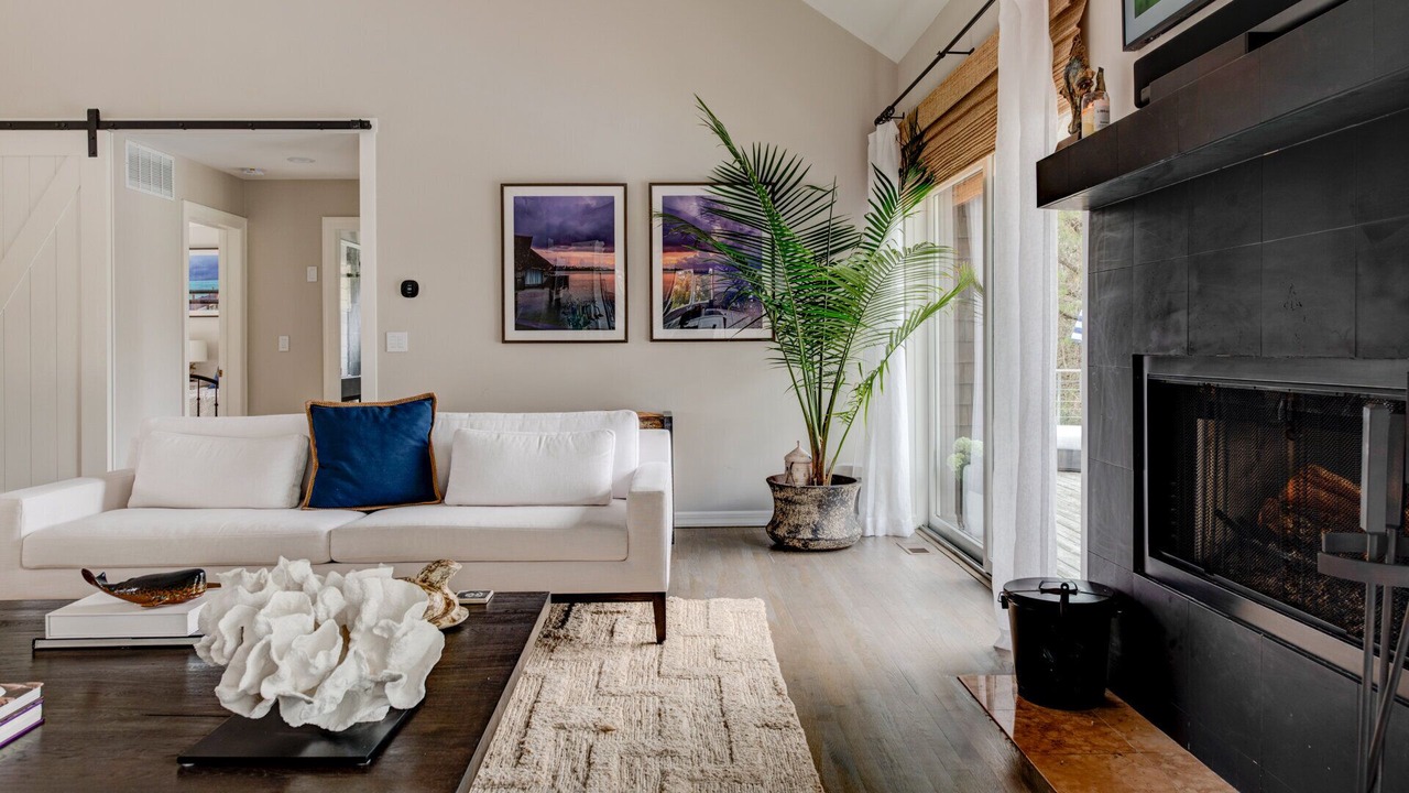 Photo of Livingroom in Shinnecock Hills