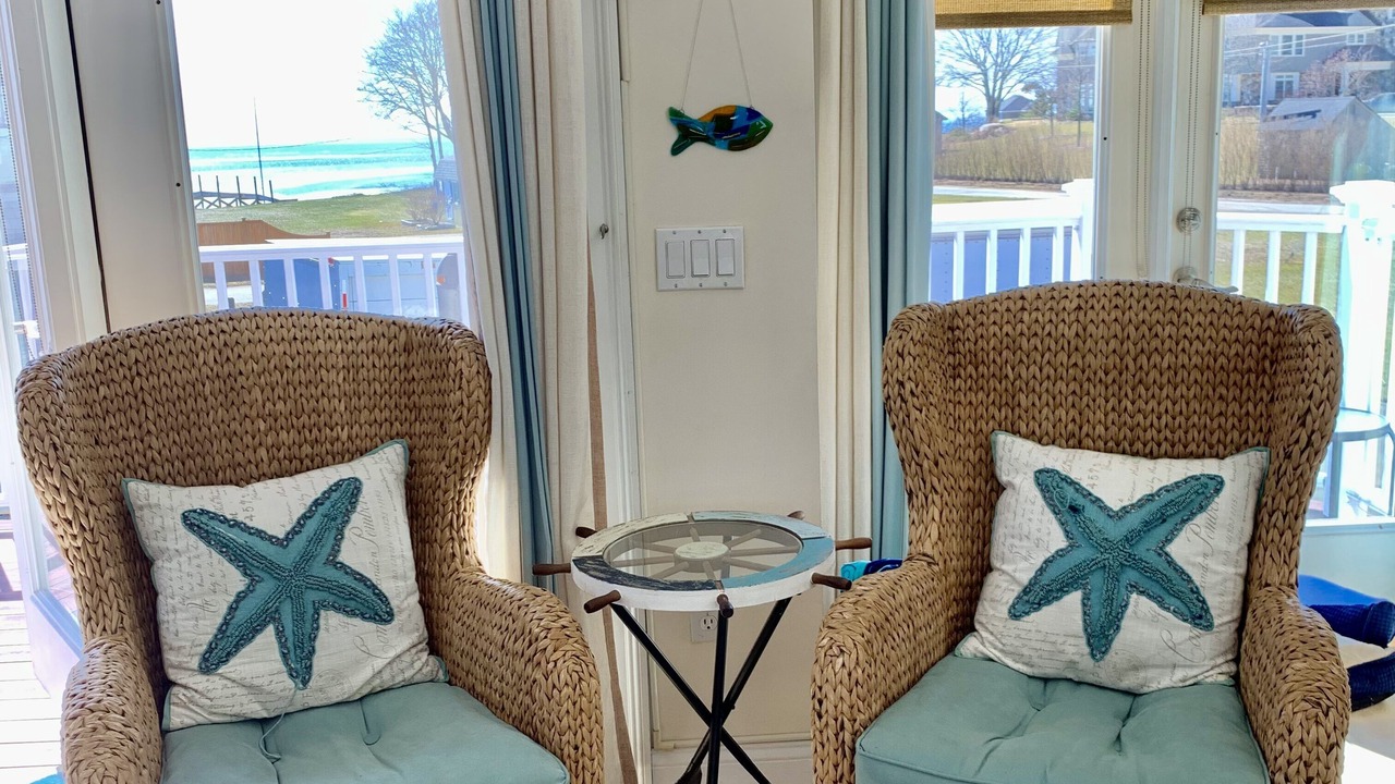 Photo of Livingroom in Saybrook Manor