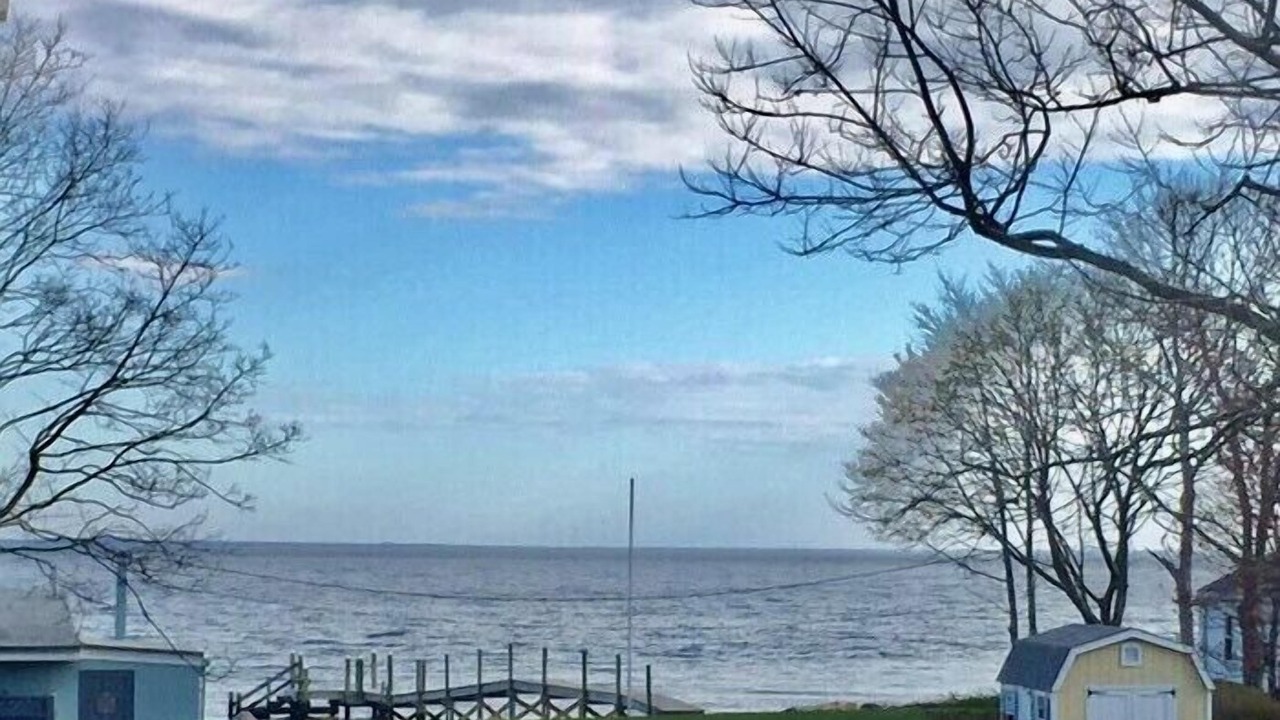 Photo of Outdoor in Saybrook Manor