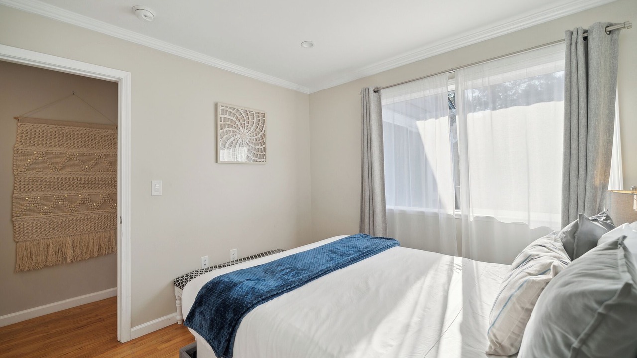 Photo of Bedroom in Park Pacifica
