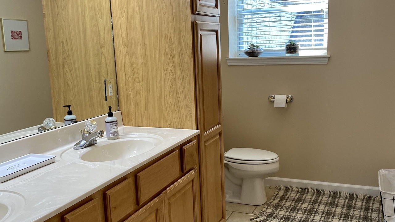 Photo of Bathroom in Camdenton