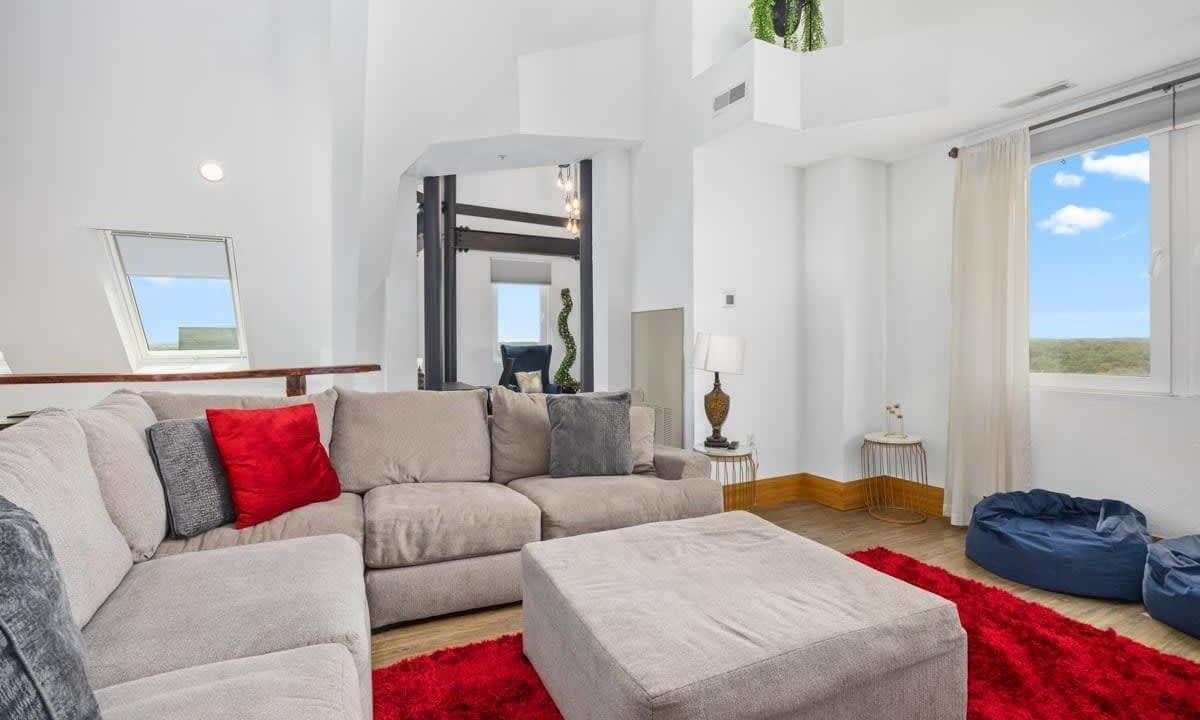 Photo of Livingroom in Grandville