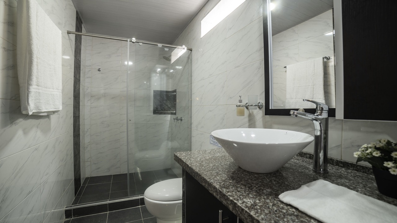 Photo of Bathroom in Cali