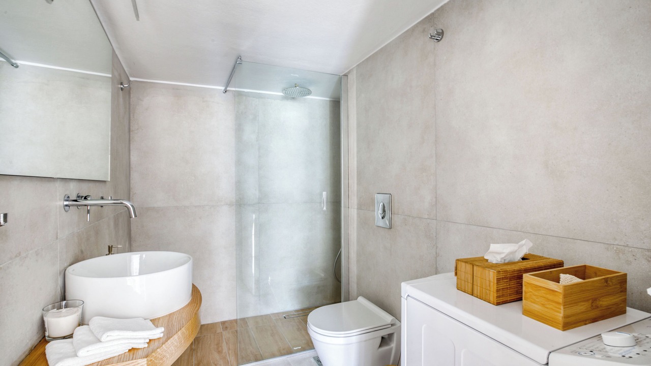 Photo of Bathroom in Makrigianni