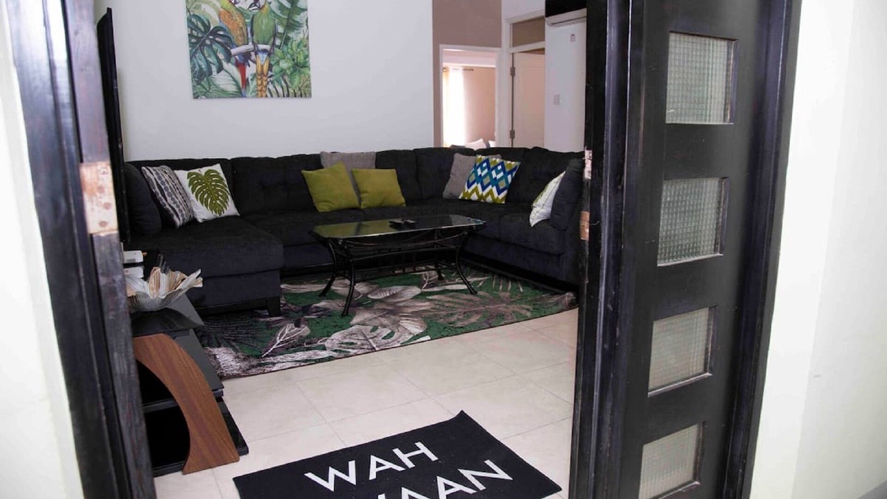 Photo of Livingroom in Eden Gardens