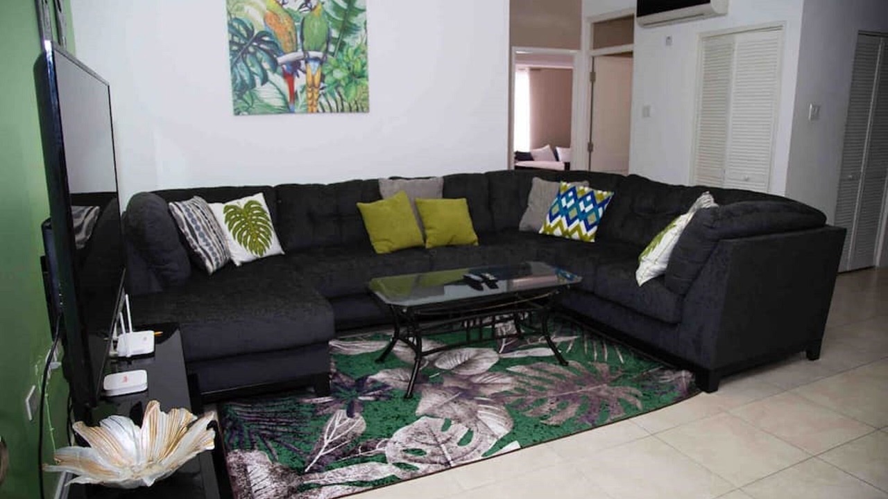 Photo of Livingroom in Eden Gardens