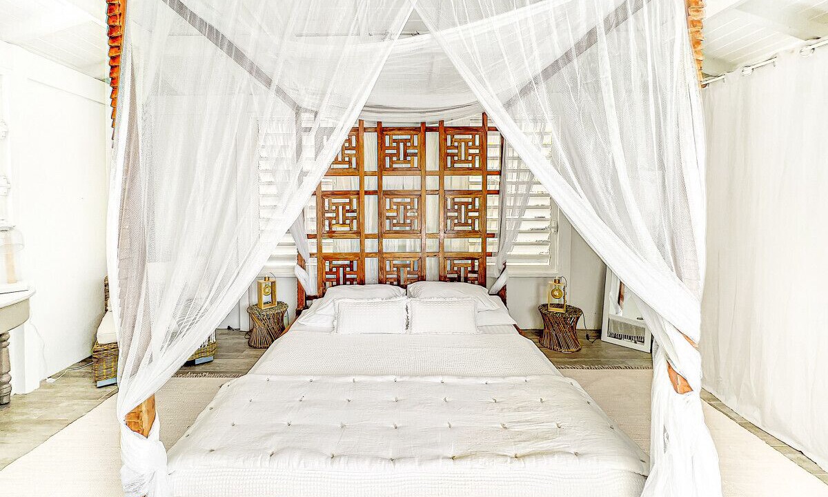 Photo of Bedroom in Oyster Pond
