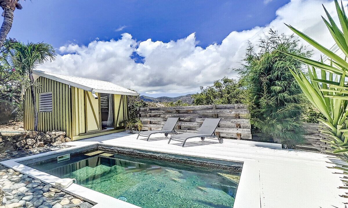 Photo of Outdoor in Oyster Pond