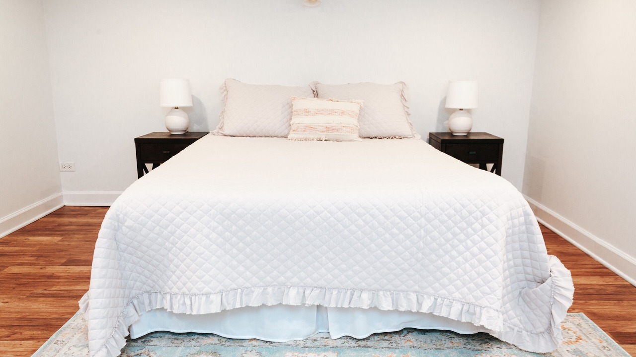 Photo of Bedroom in Lakeview