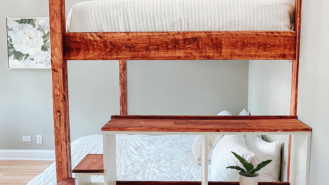Photo of Bedroom in Lakeview