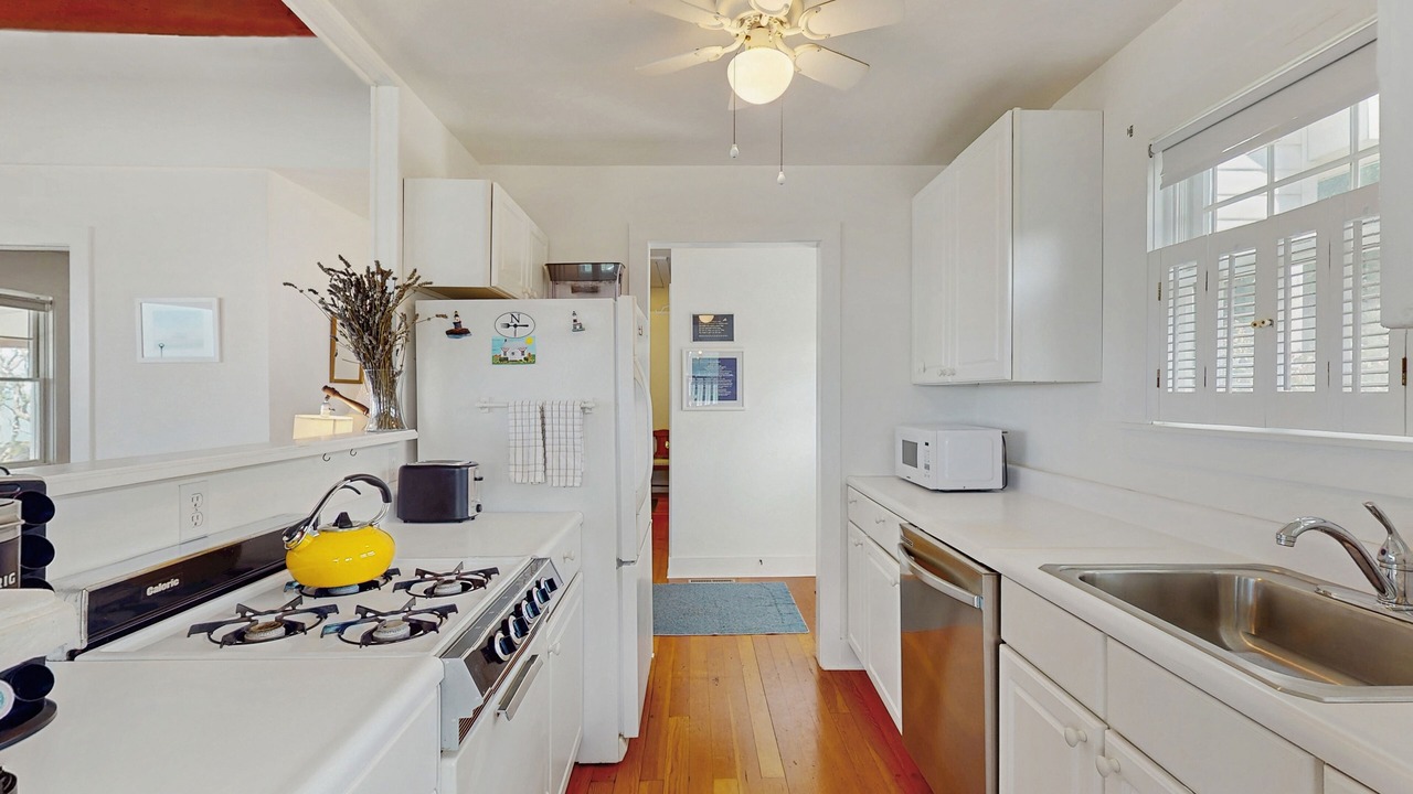Photo of Kitchen in Town of Southold Town