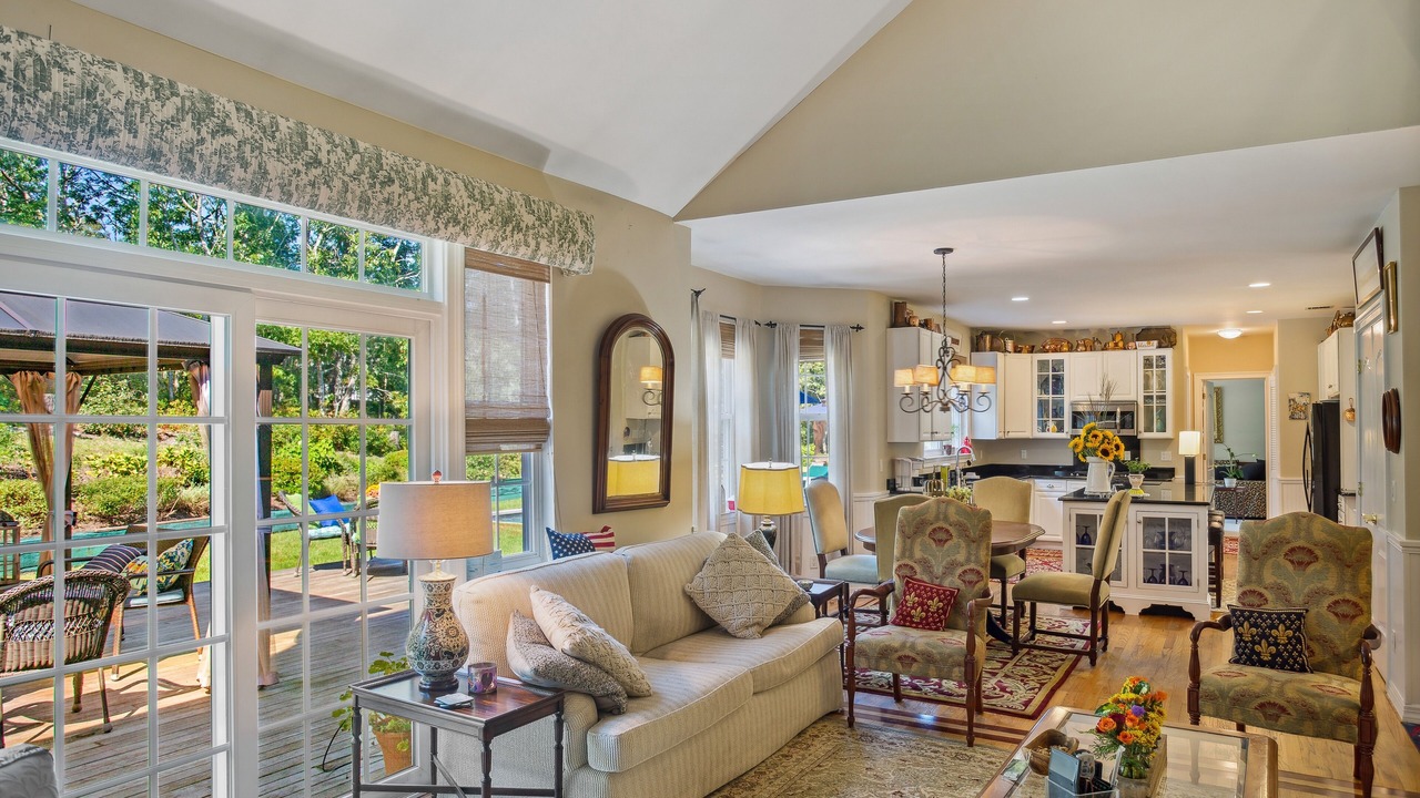 Photo of Livingroom in East Quogue