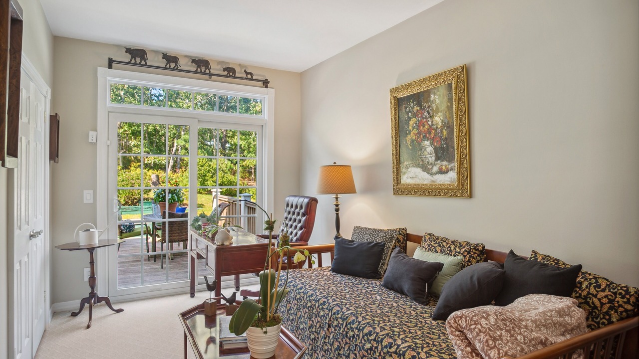 Photo of Livingroom in East Quogue