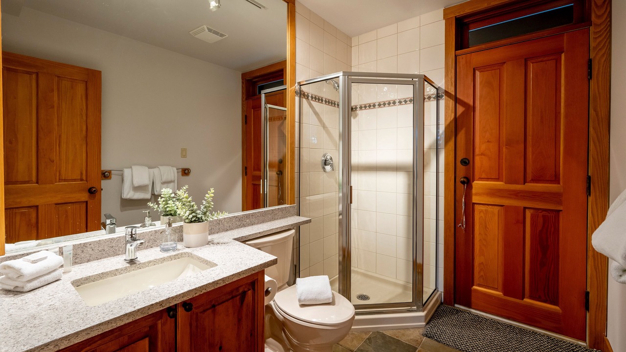 Photo of Bathroom in Nordic Estates