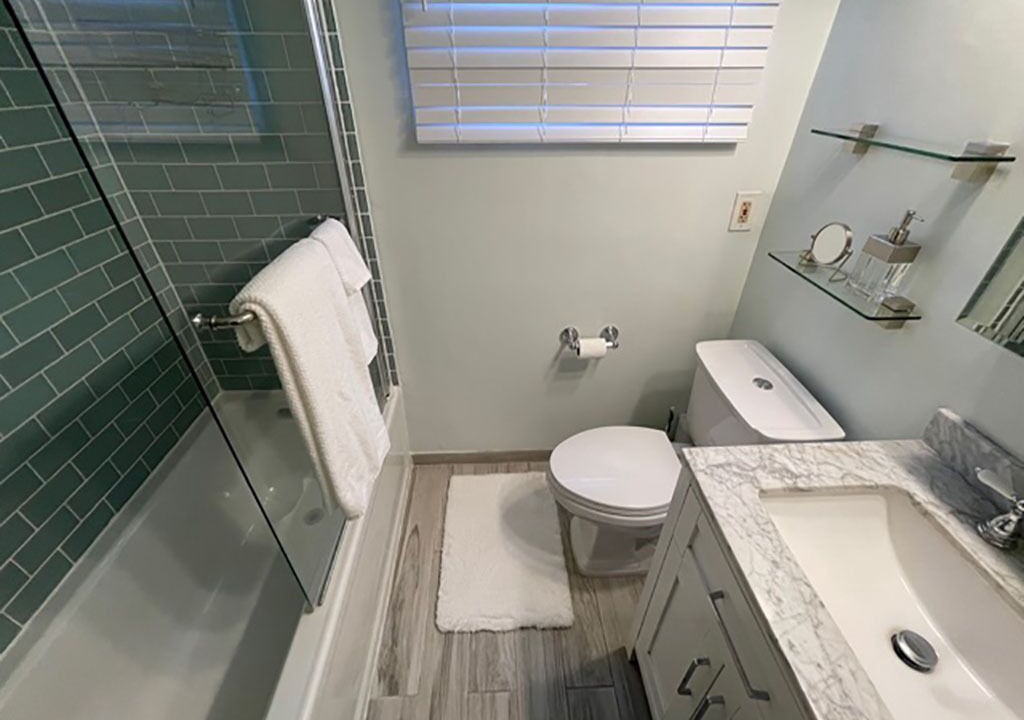 Photo of Bathroom in Belmont Shore