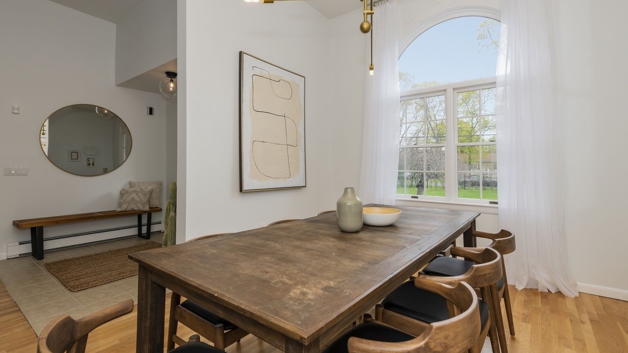 Photo of Bedroom in Town of Southold Town