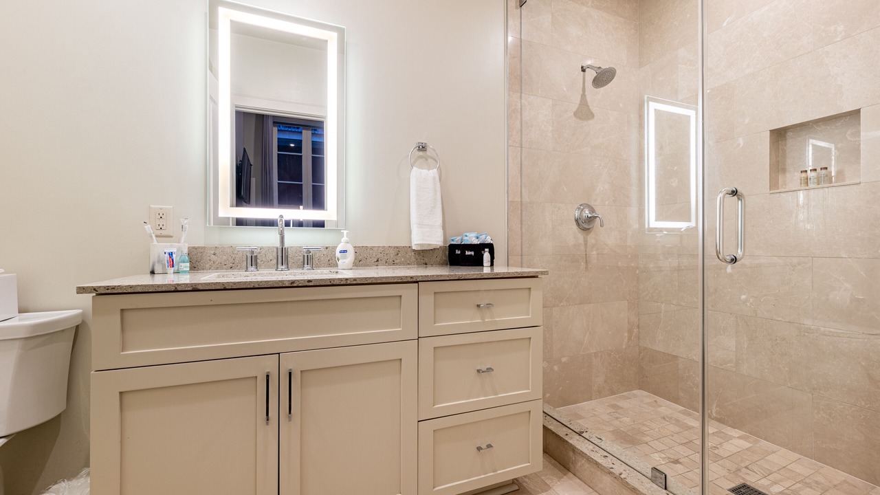 Photo of Bathroom in Arts/Warehouse District