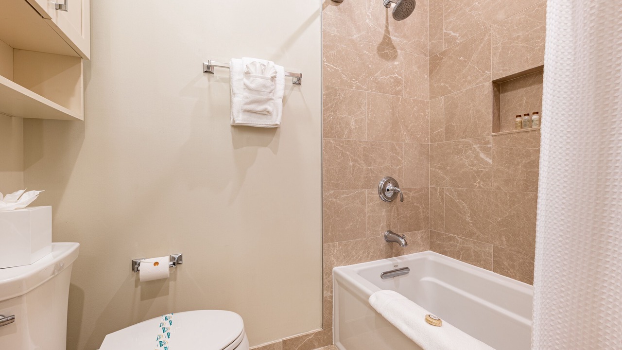 Photo of Bathroom in Arts/Warehouse District