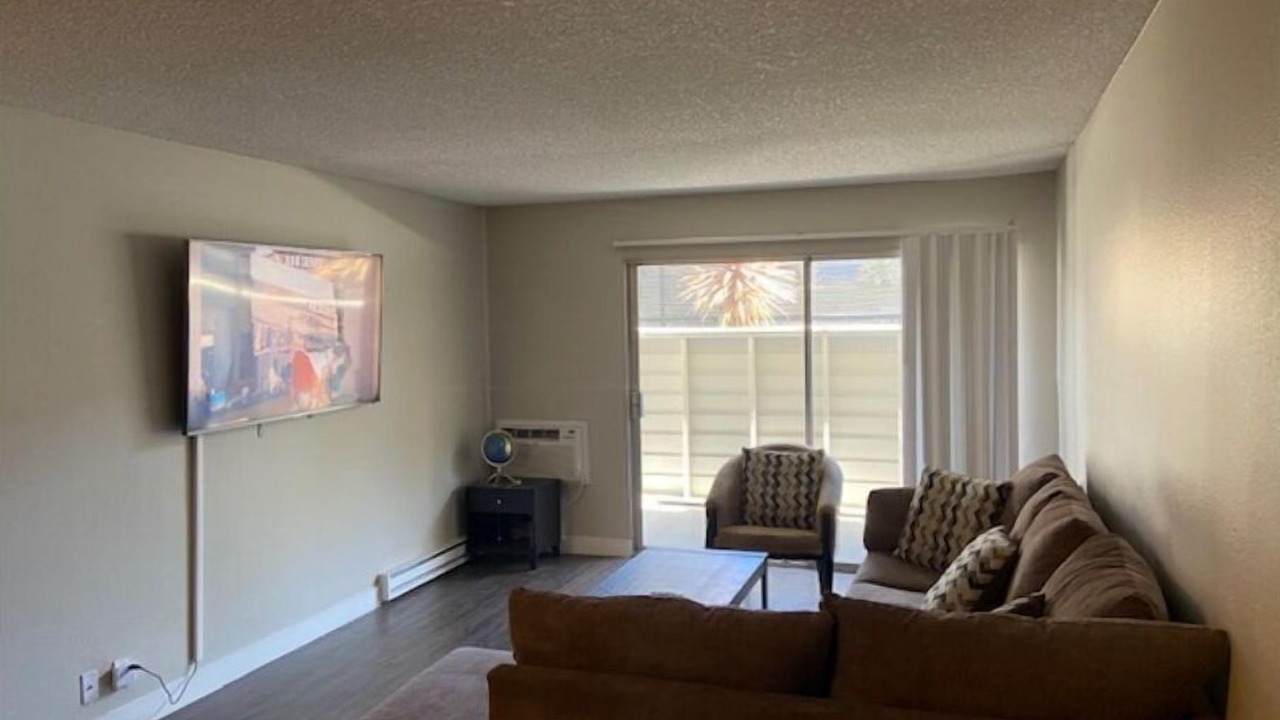 Photo of Livingroom in Rampart Village