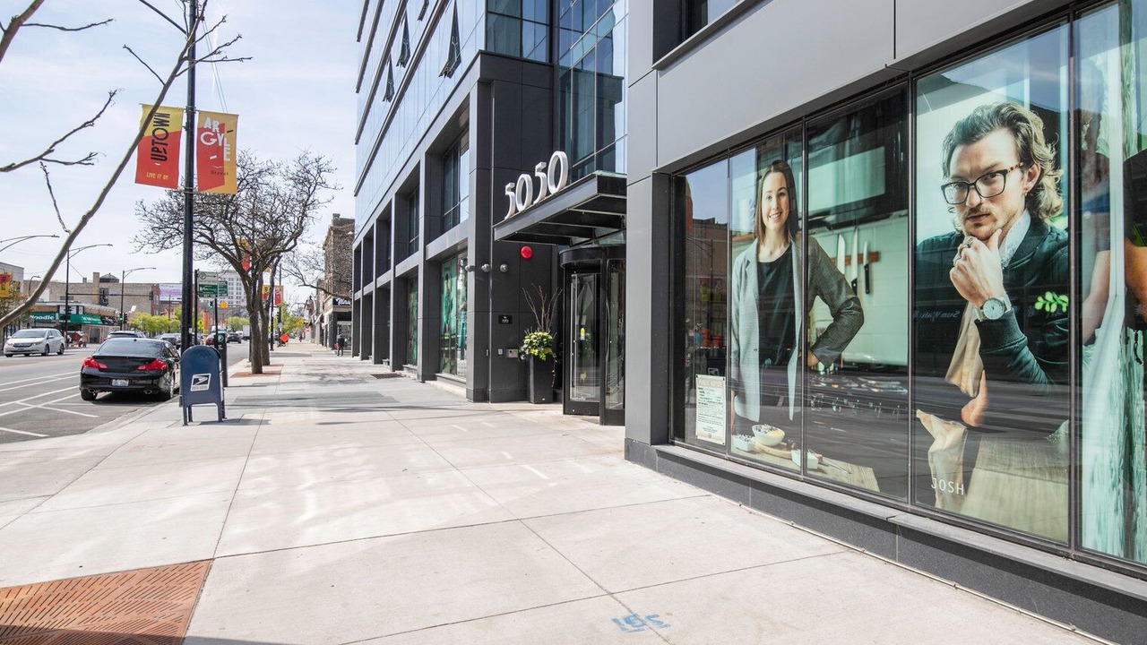 Photo of Outdoor in Uptown