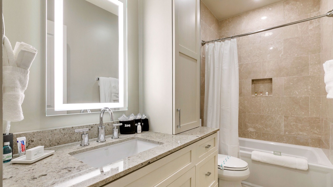 Photo of Bathroom in French Quarter