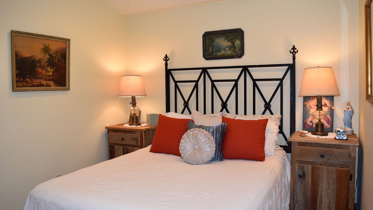 Photo of Bedroom in Breaux Bridge