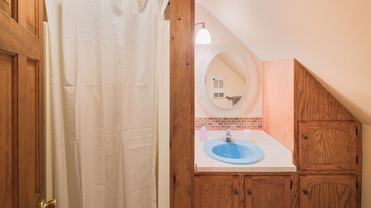 Photo of Bathroom in Kirby