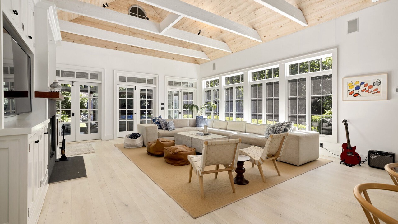 Photo of Livingroom in Clearwater Beach