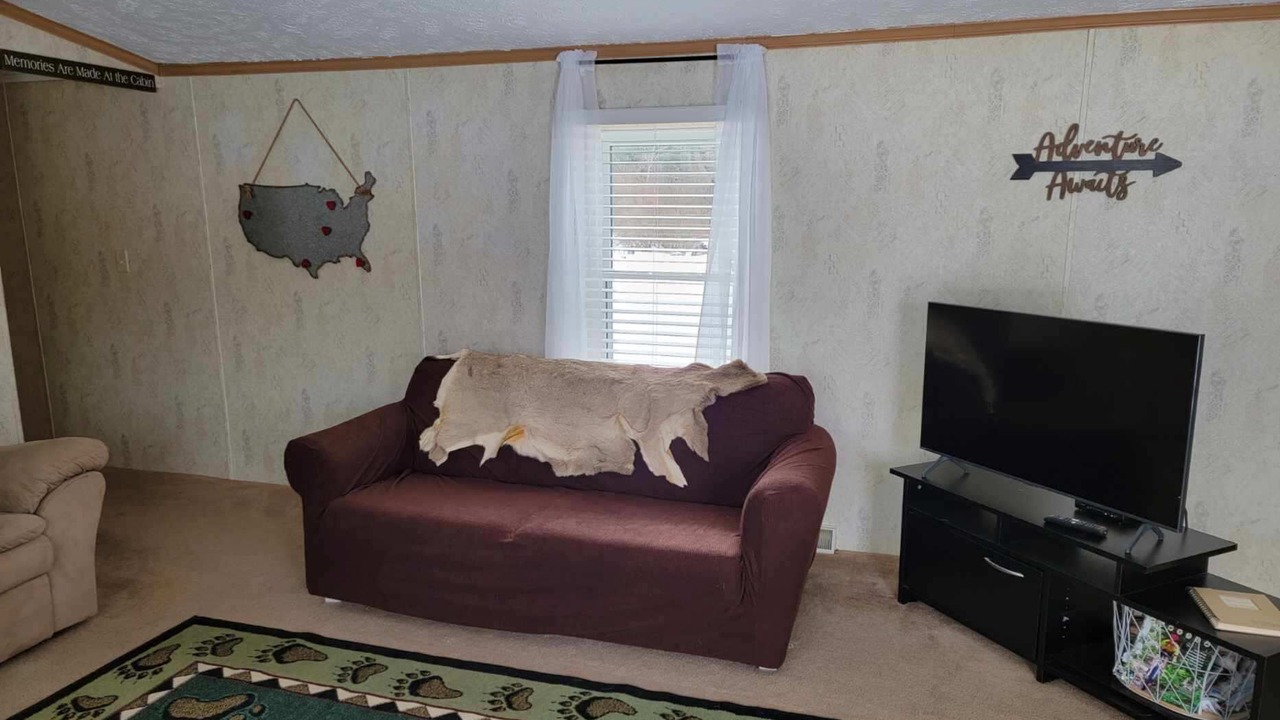 Photo of Livingroom in Dickson Township