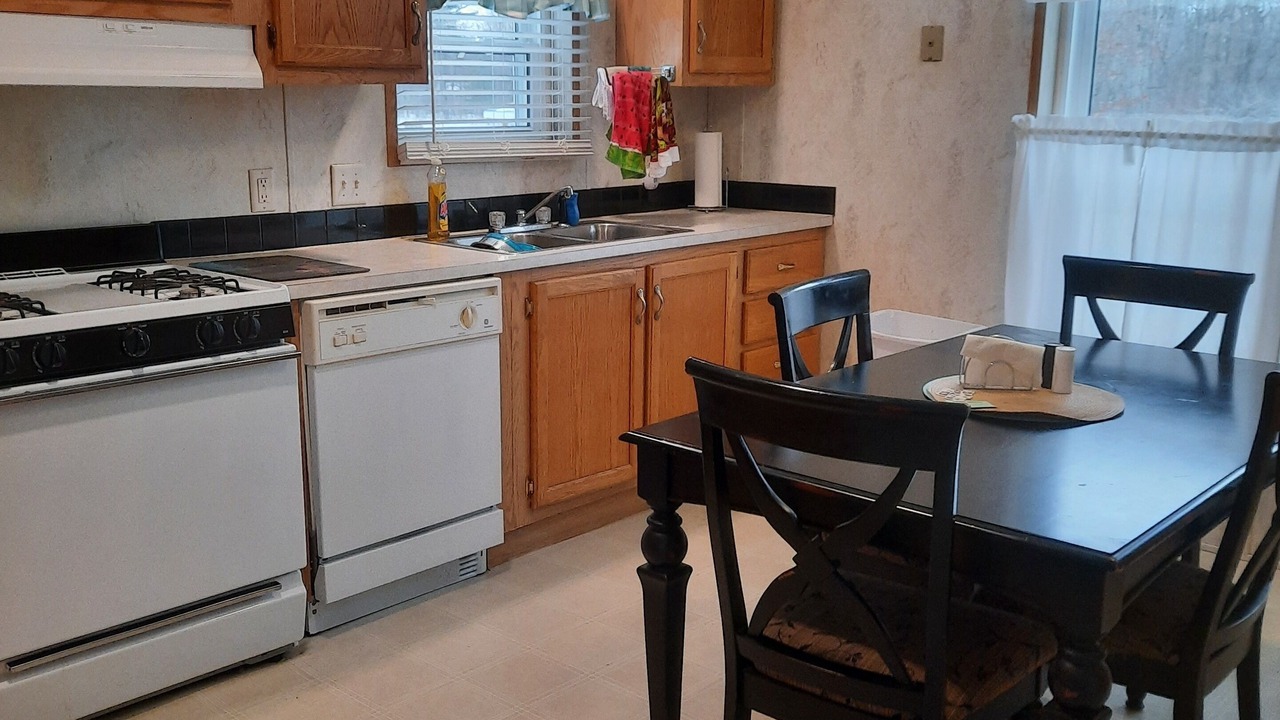 Photo of Kitchen in Dickson Township